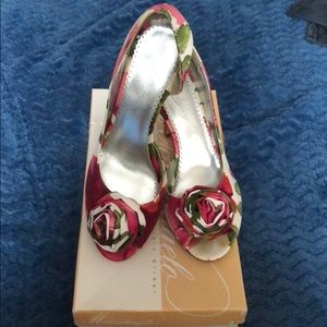 New in box floral heels